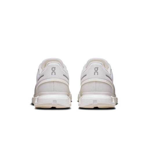 On Cloud 6 White & White