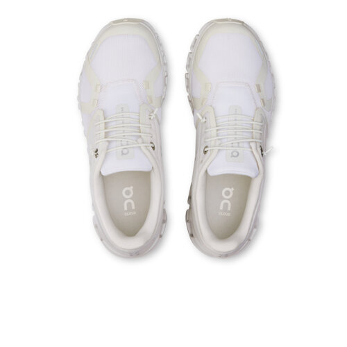 On Cloud 6 White & White
