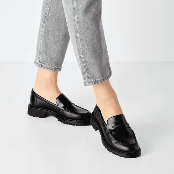 24300-45-003 Tamaris ženska mokasina BLACK LEATHER