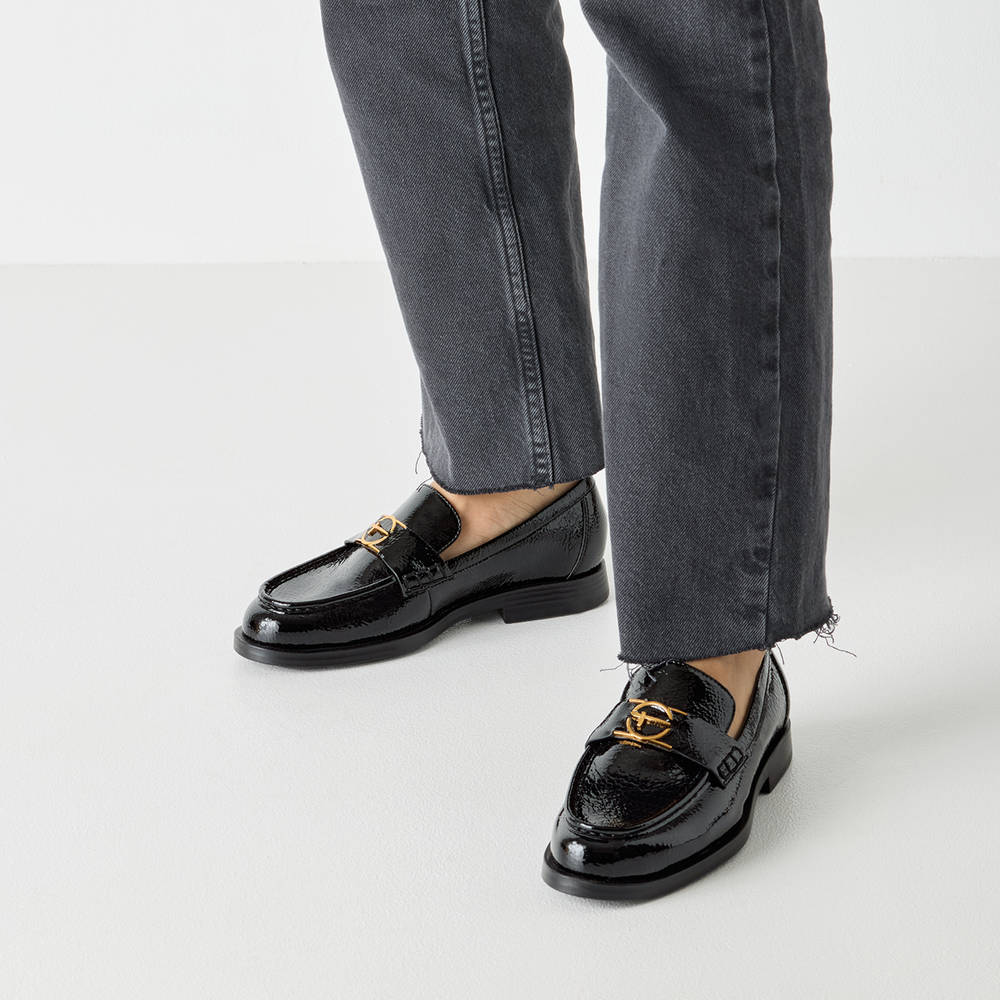 24351-45-018 Tamaris ženska mokasina BLACK PATENT