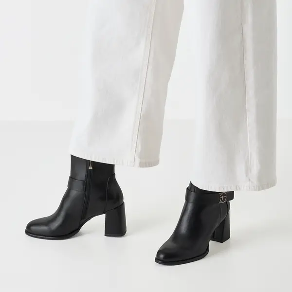 25337-45-001 Tamaris ženska gležnjača BLACK