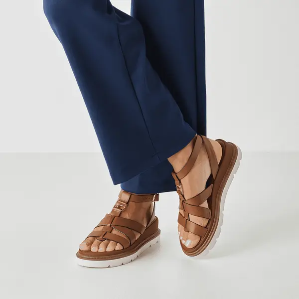 28709-46-305 Tamaris ženska sandala COGNAC
