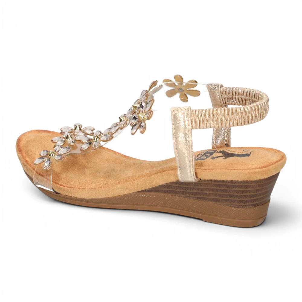 8910823-699 Zlatne sandale Fashion-2GO