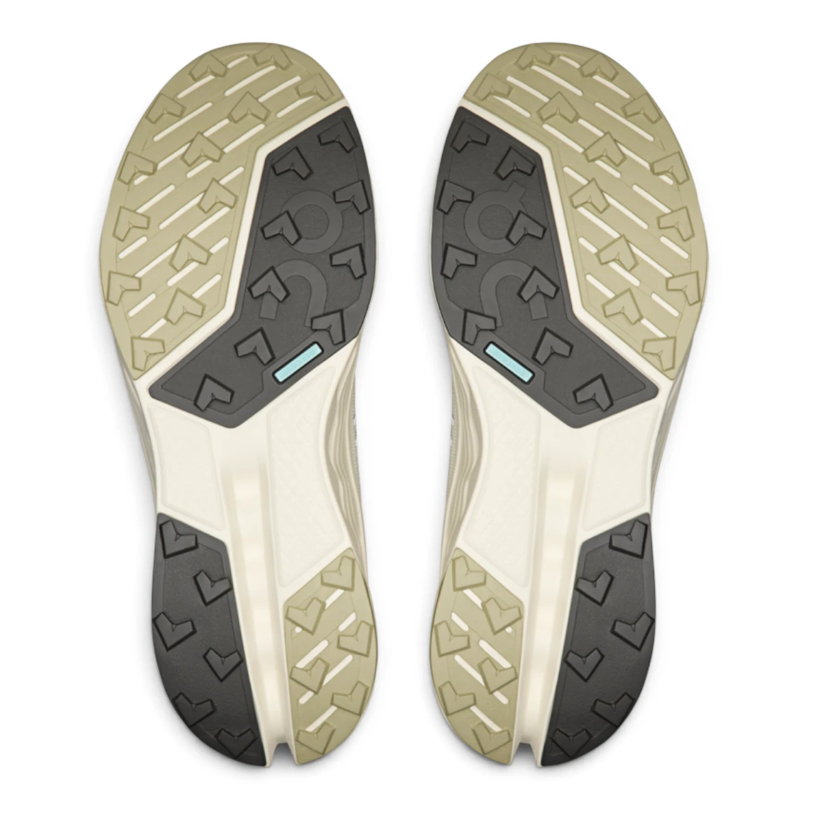 3MF30224793 ON Cloudsurfer Trail 2 Chalk | Ghost
