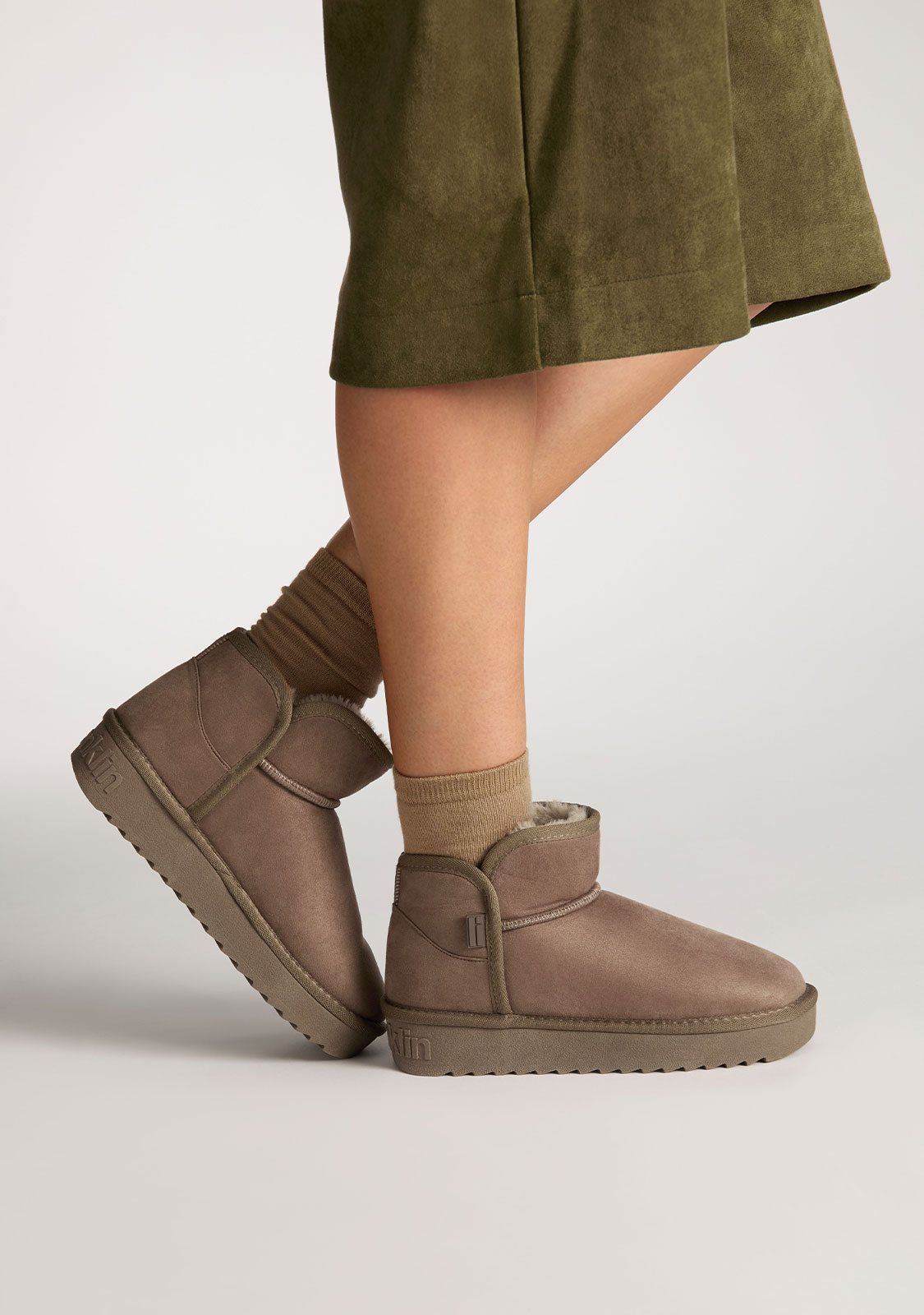 DFSH370021-TAUP D.Franklin Nordic Low Basic Taupe